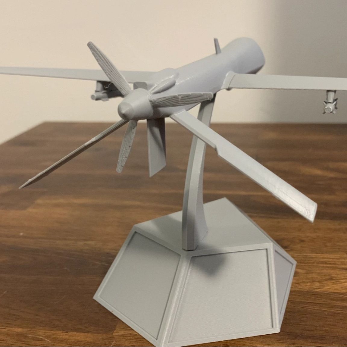3D Printed US MQ-1B Predator D - đánh giá và giá Drone 3D Modeling